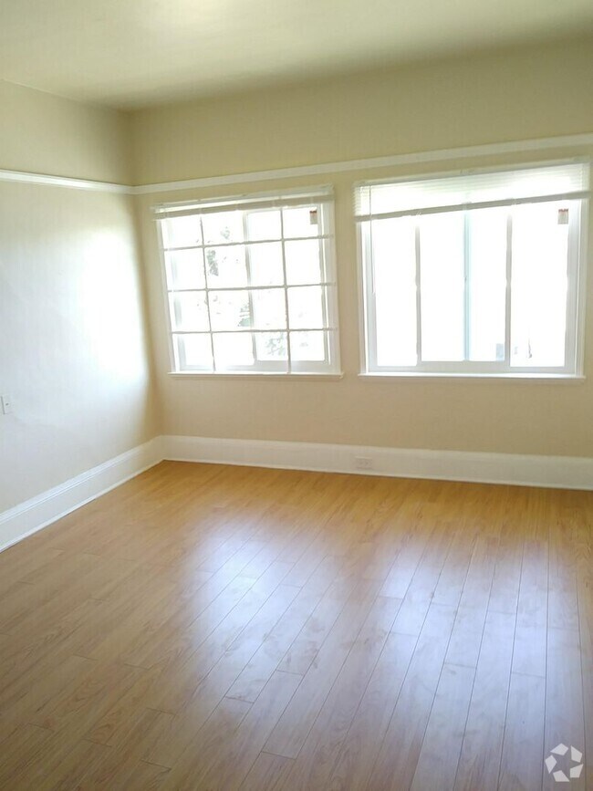 Building Photo - This Unit 66 Rental