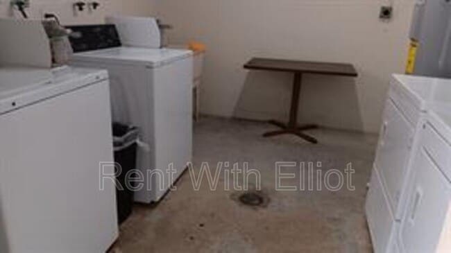 Photo - 4169 SW 67th Ave