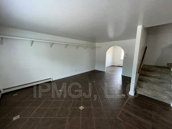 Photo - 2867 Pinyon Ave