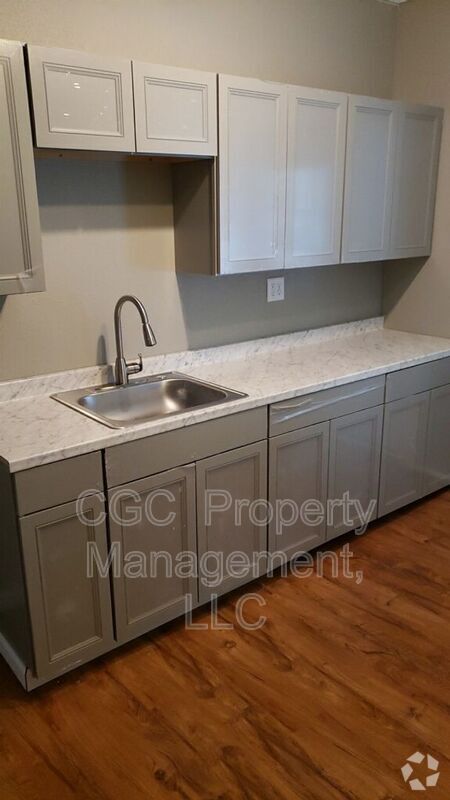 Building Photo - 36 Chedell Pl Unit 2 Rental