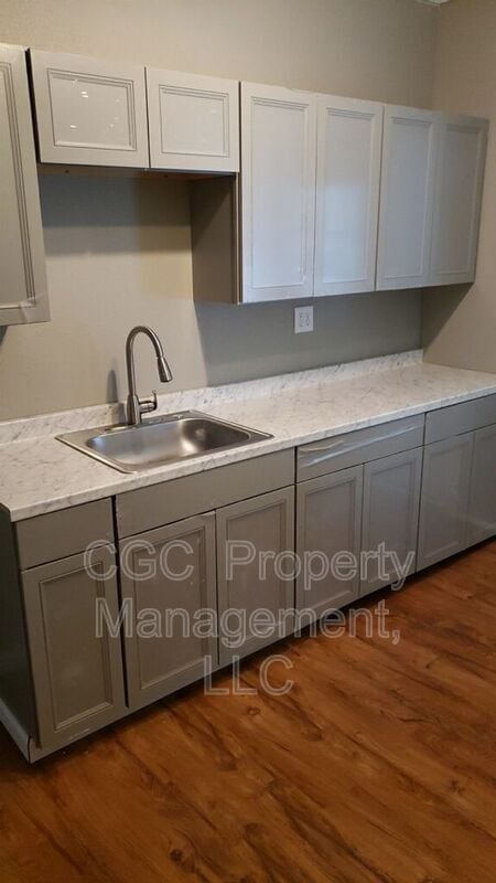 Building Photo - 36 Chedell Pl Unit 2 Rental