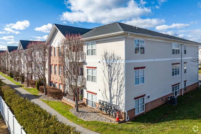 Hyde Park Village (Ages 55+)