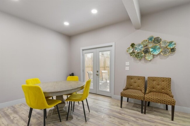 Photo - 24700 Whitney Dr