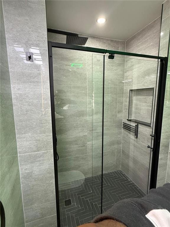 Building Photo - 19-49-49 80th St Unit 2F