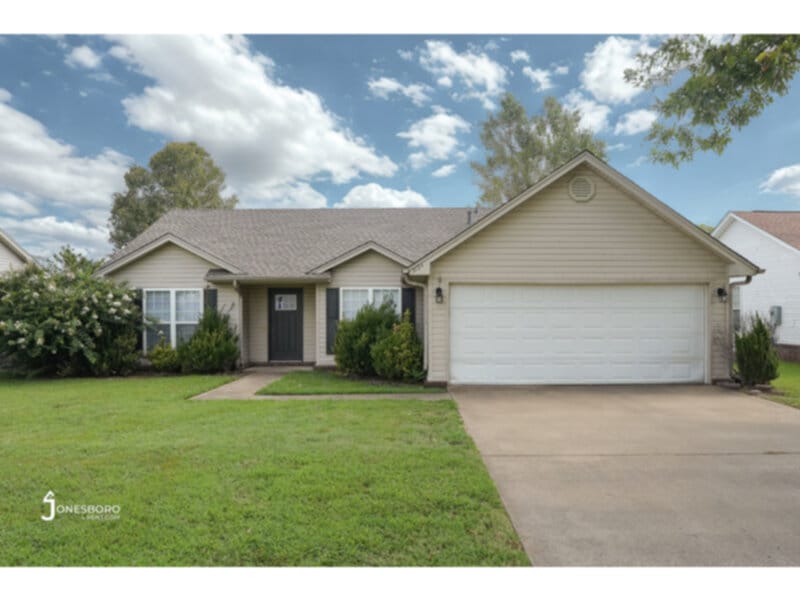 HOUSE: Spacious 3 Bedroom Next to NEA Bapt... - HOUSE: Spacious 3 Bedroom Next to NEA Bapt...