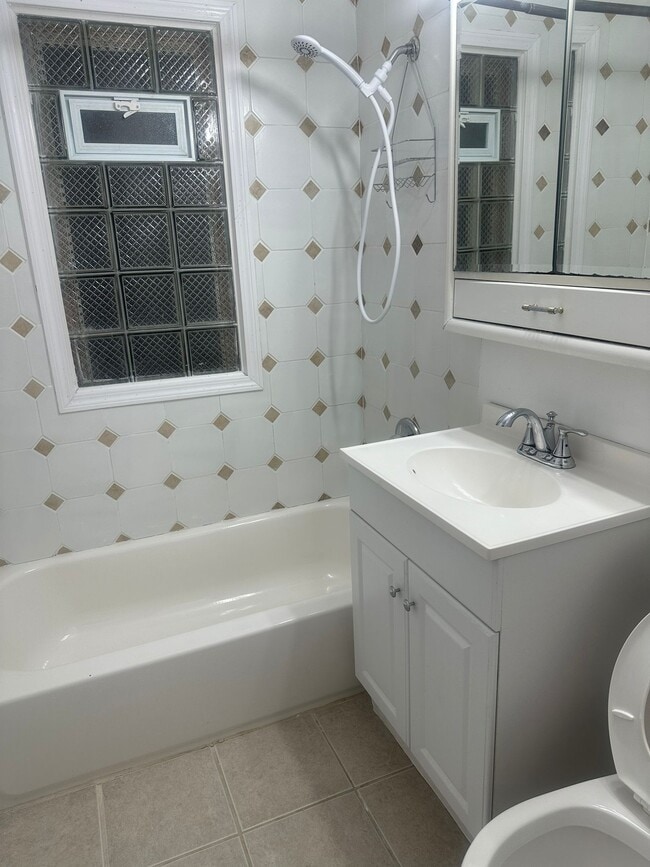Photo - 3846 S 48th St
