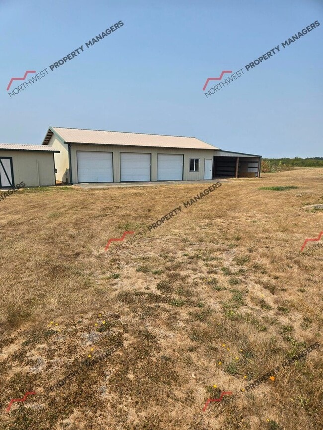 Photo - 389 Spencer Rd
