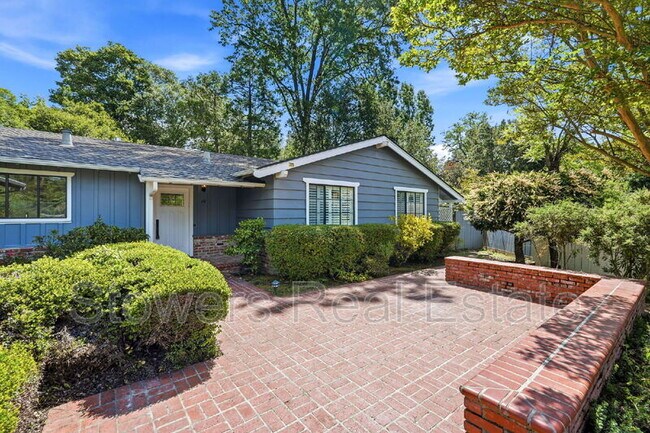 Photo - 10 Corte Del Rey