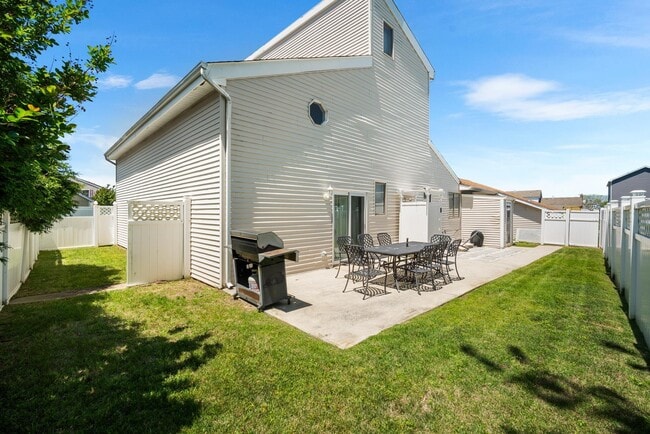 10 Explorer Rd