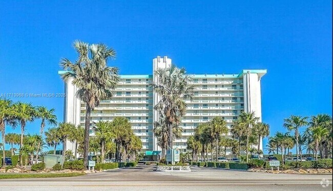 Building Photo - 9940 S Ocean Dr Unit 104 Rental