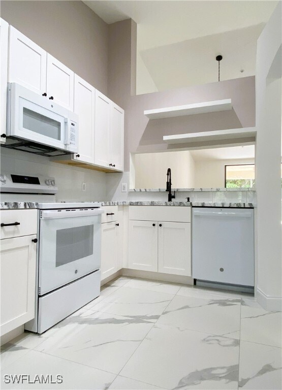 Photo - 6645 Huntington Lakes Cir Unit 204