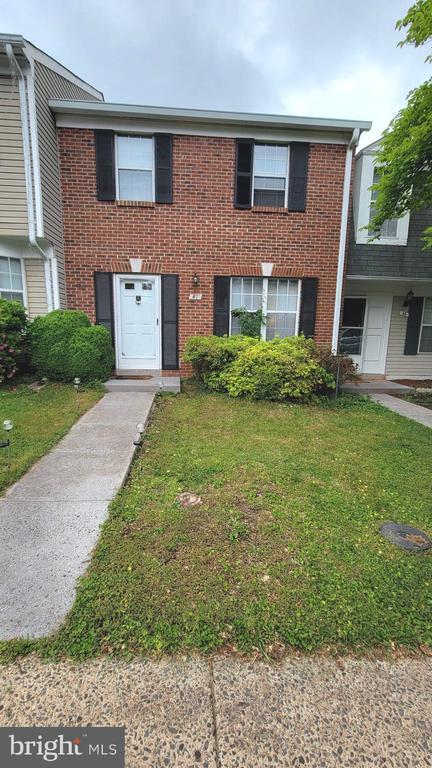 Photo - 41 Benton Ct Townhome