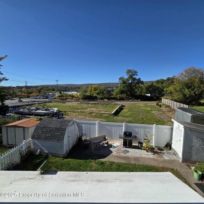 Photo - 1413 Sanderson Ave