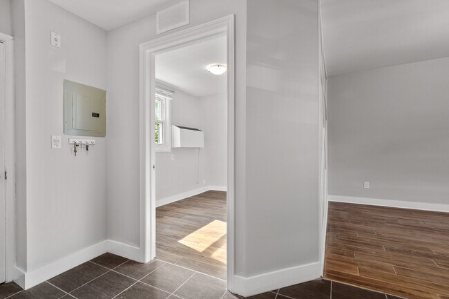 Photo - 467-467 Slater St. Unit 214