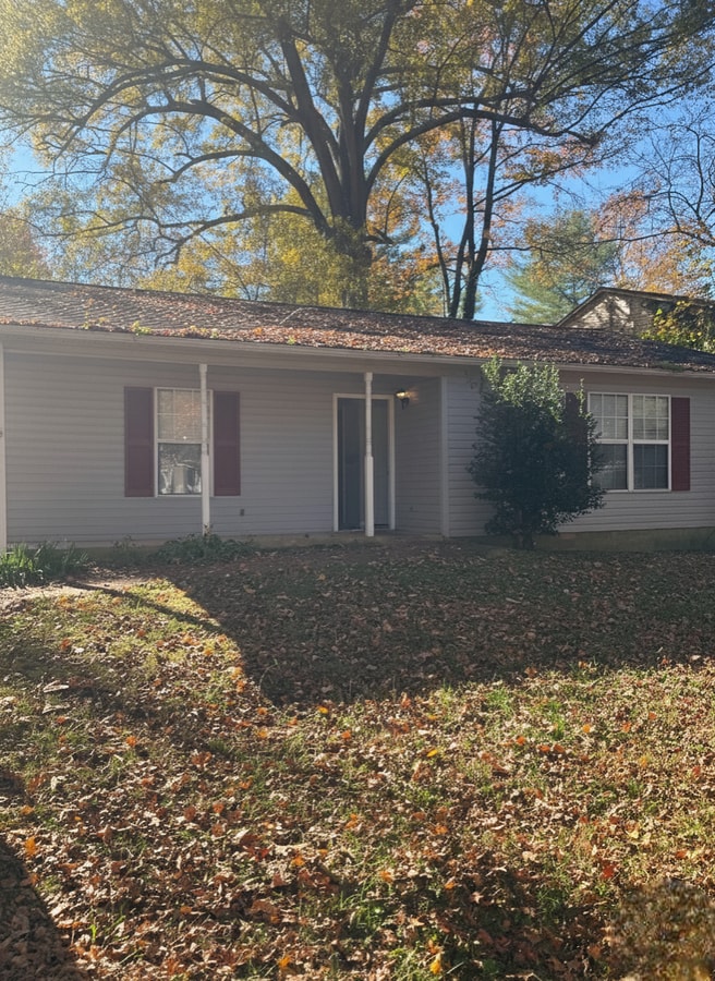 Photo - 225 American Dr