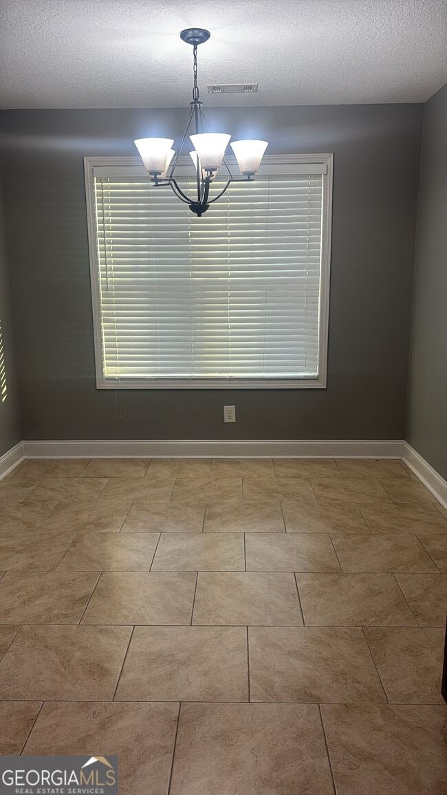 Photo - 303 S Charity Ln