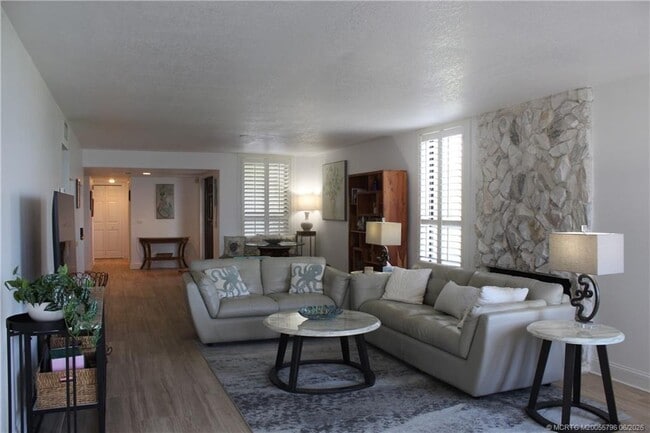 Photo - 4100 N Hwy A1A Unit 325