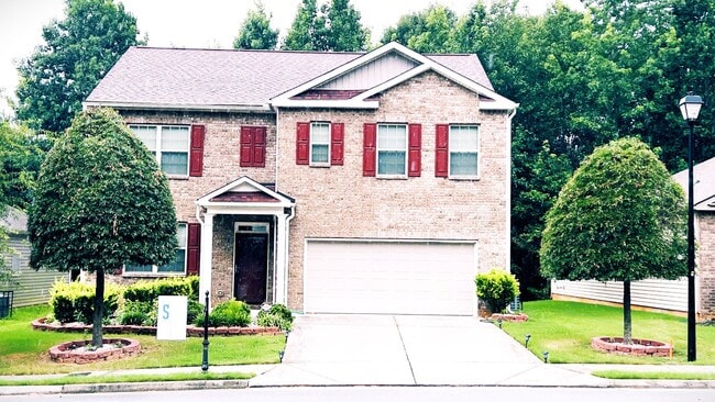 Building Photo - 829 Blue Hill Ln