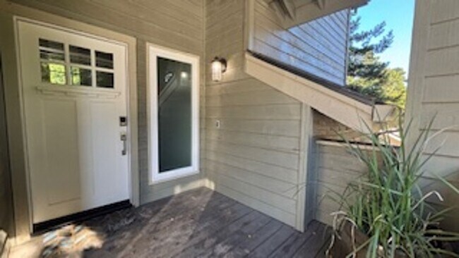 Photo - Stunning Tree-House Living with Beach Acce...