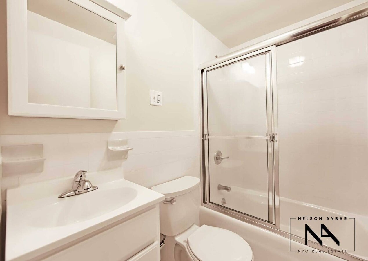 Photo - 845 President St