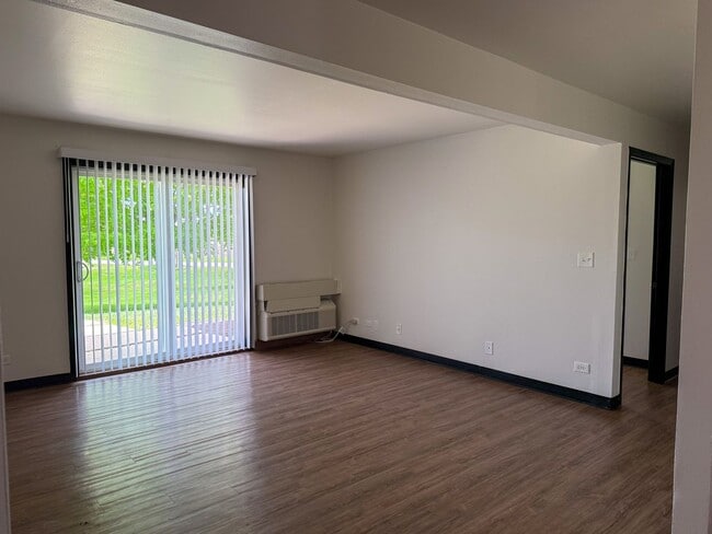 Tan Oak Apartments