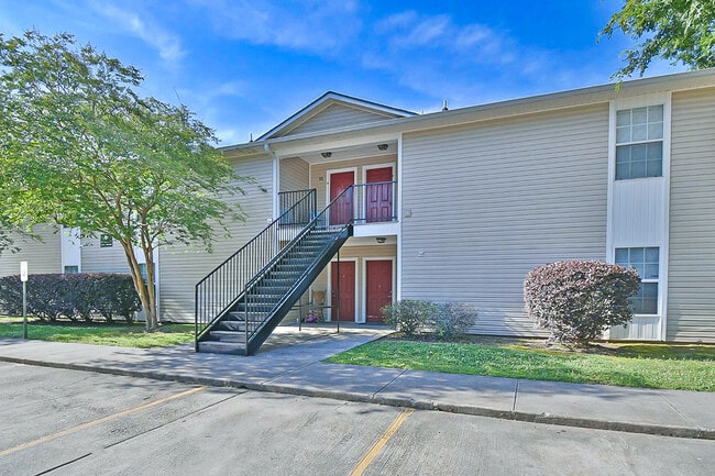 Spring Tree Apartments