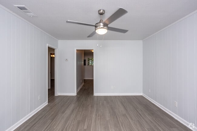 2BR, 1BA - 800 SF - Gable Homes
