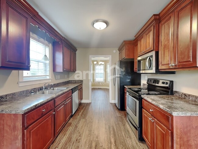 Photo - 146 Farrington Dr