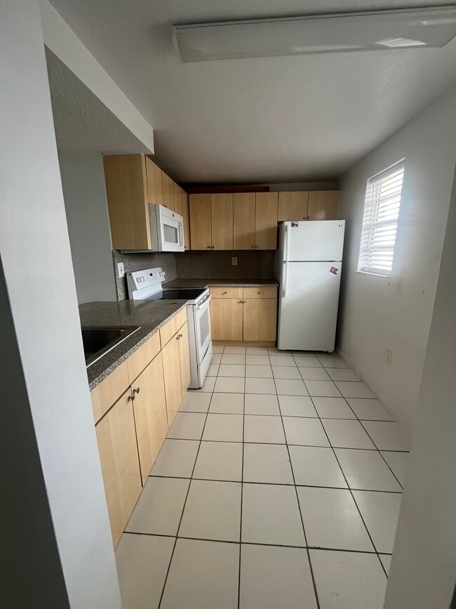 14170 SW 84th St Unit F203