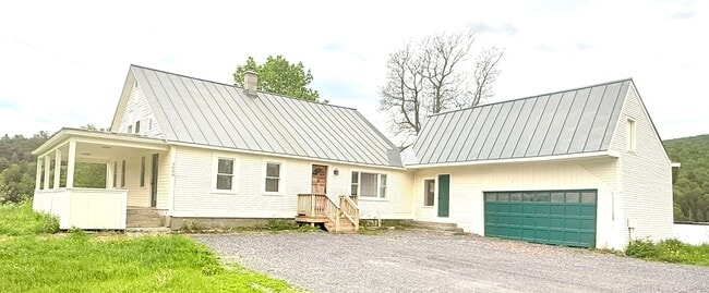 Building Photo - 3009 VT-12A Unit House
