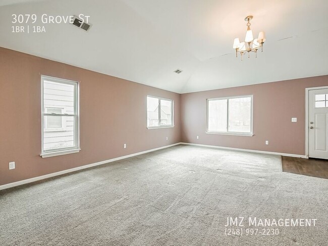 Photo - 3079 Grove St