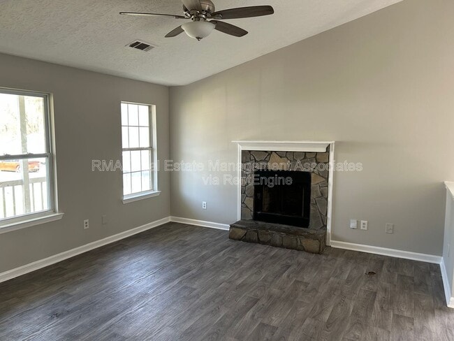 Photo - 118 Tuscany Ln