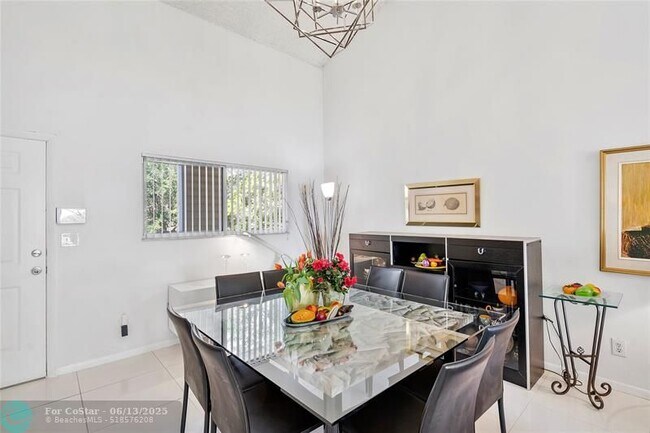 Photo - 3457 NW 44th St Unit 202