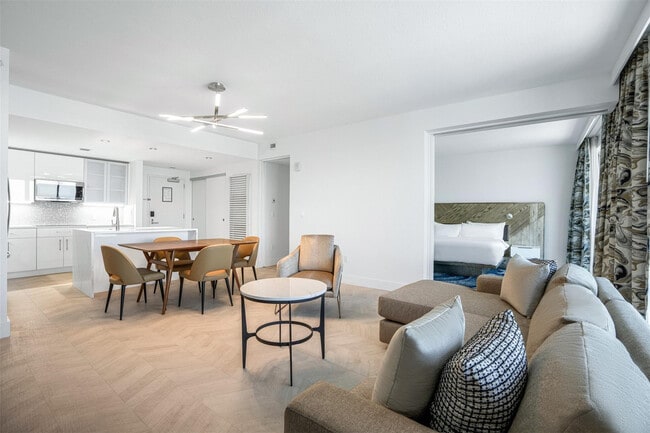 Photo - 3101 Bayshore Dr Unidad 2306