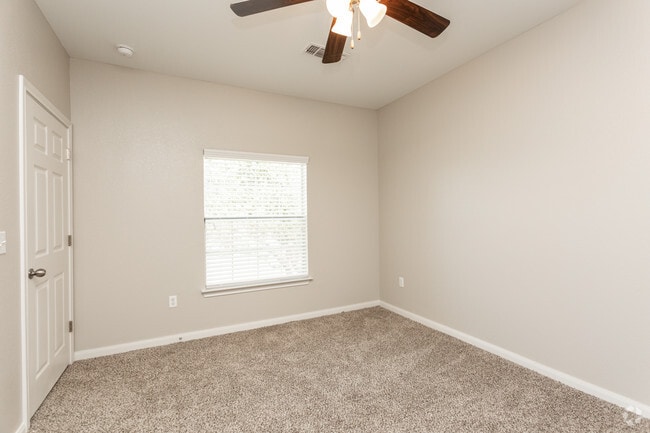 1BR, 1BA - 843SF Bedroom