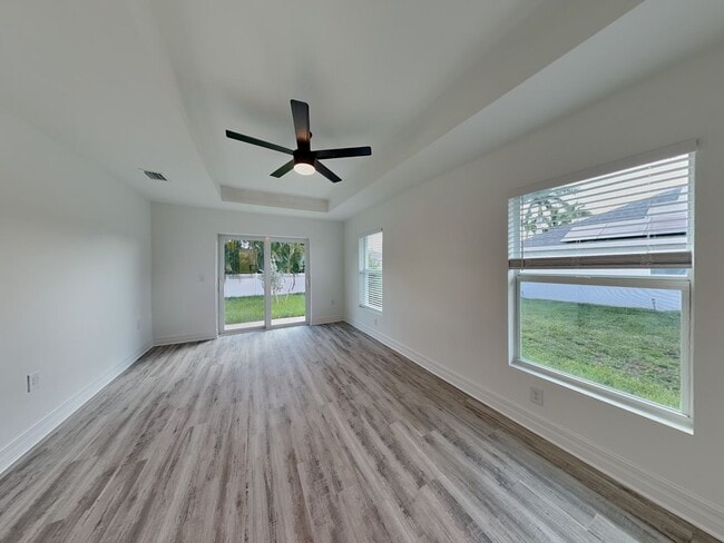 Photo - 3614 NE 9th Pl