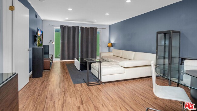 Photo - 2260 N Cahuenga Blvd Unit 106
