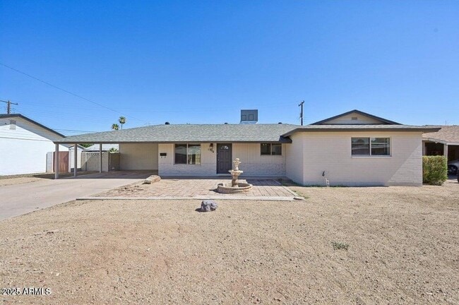 Building Photo - 1532 W 6th St Rental