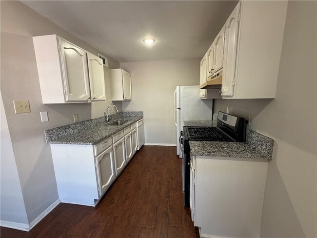 802 Navidad St Unit D