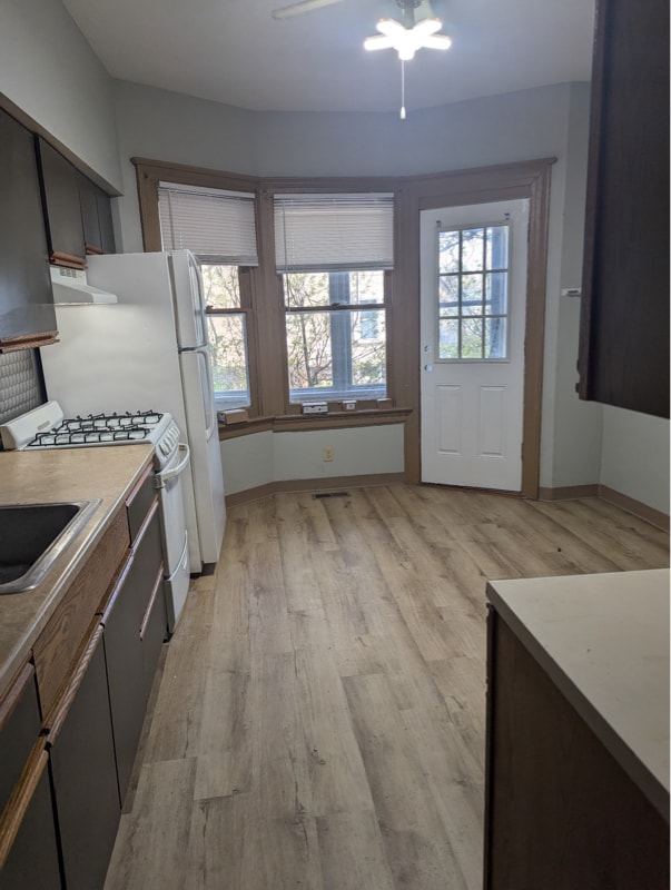 Photo - 410 Tyson Pl