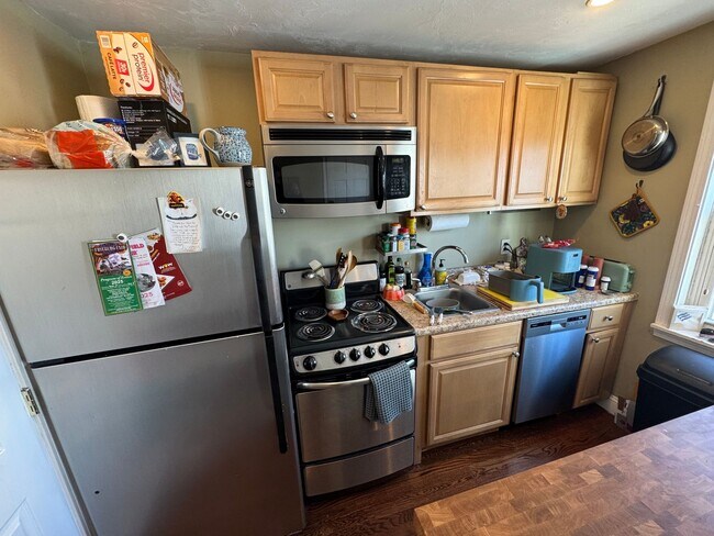 Photo - 735 Somerville Ave Unit Apartment #1