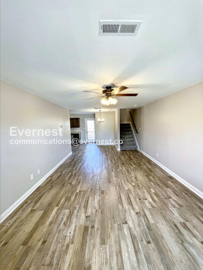 Photo - 1101 Cardinal Crk Dr