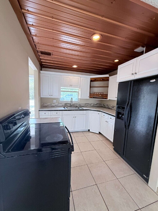 Photo - 2-Bedroom and 2-Bathroom