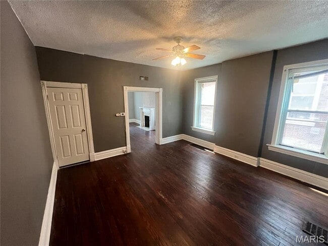 Photo - 3137 Chippewa St Unidad 1F