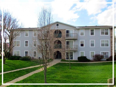 Building - Exterior - 247 W Union St Unit 204C