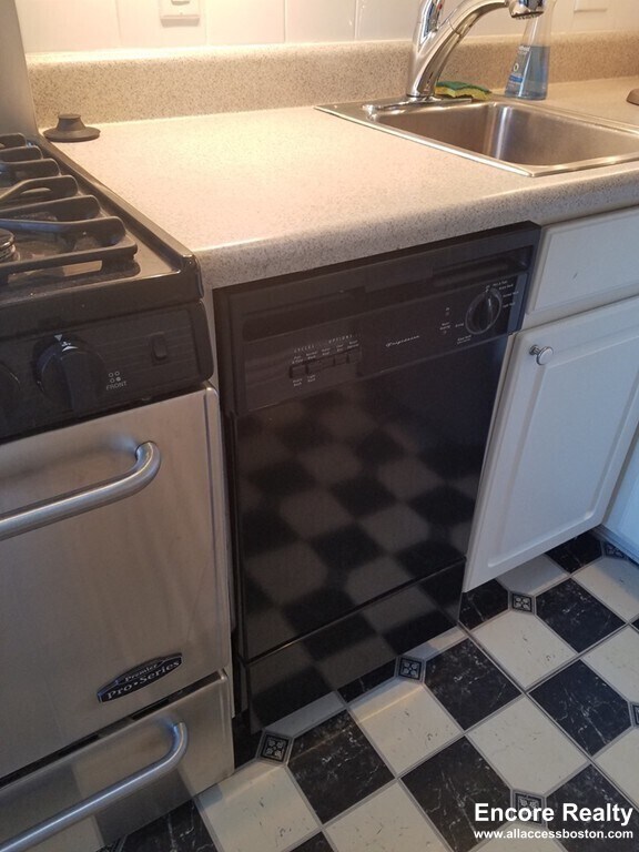 Photo - 35 Queensberry St Unit #60 - 17