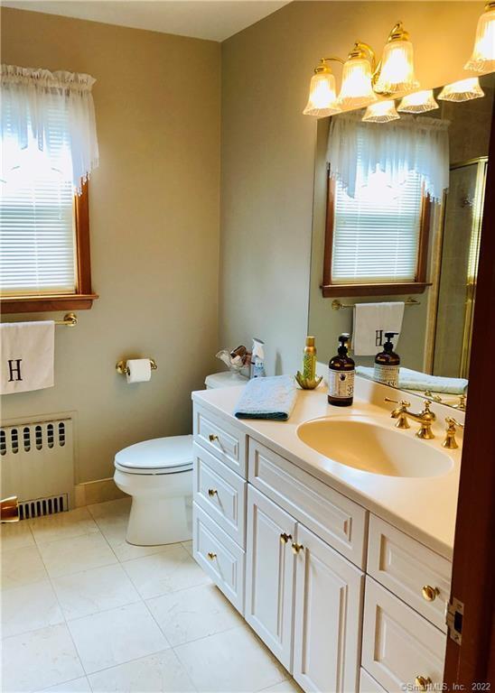 Photo - 249 New Canaan Ave