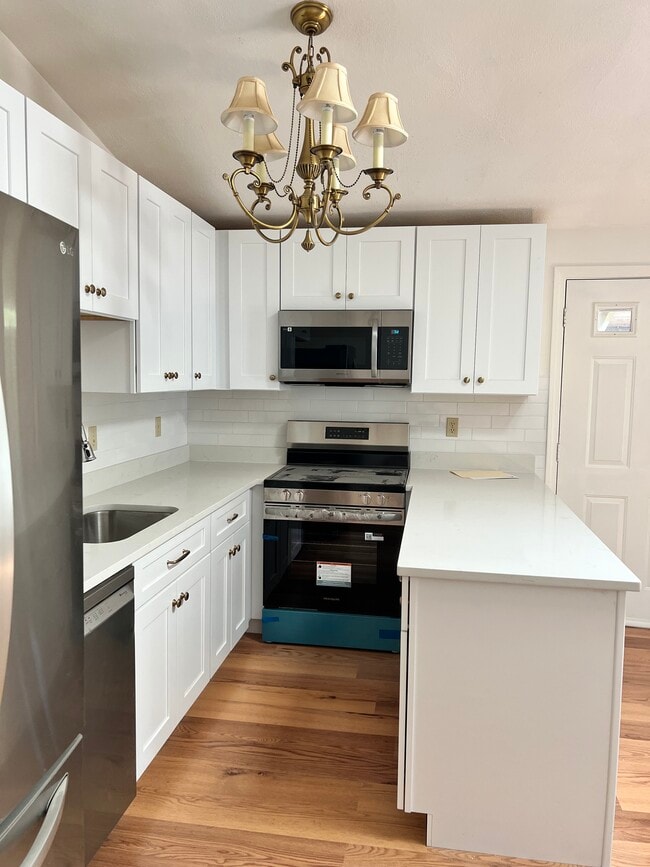 New appliances - 70 Cape Dr Unit 10 D