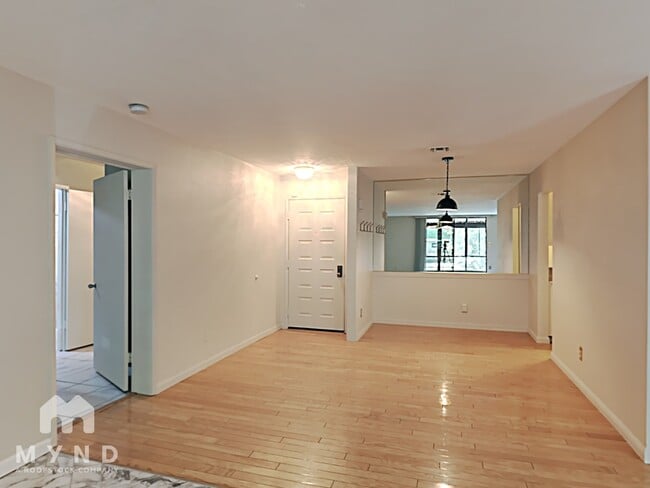 Photo - 200 P St