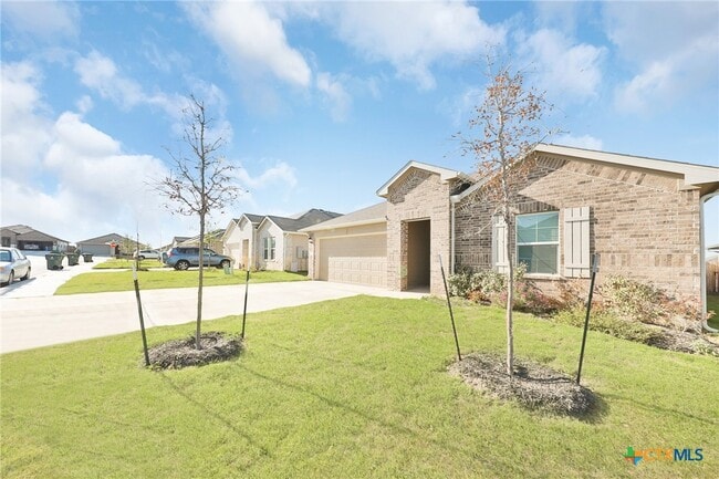 Photo - 813 Indigo Wy House